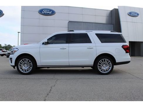 Used 2022 Ford Expedition Max Limited AWD/4WD image 2