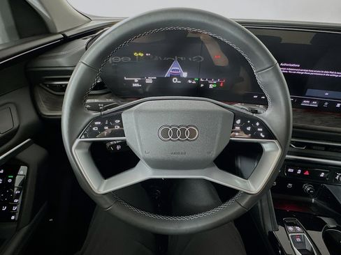Used 2025 Audi Q5 Premium Plus w/ Premium Plus AWD/4WD image 11