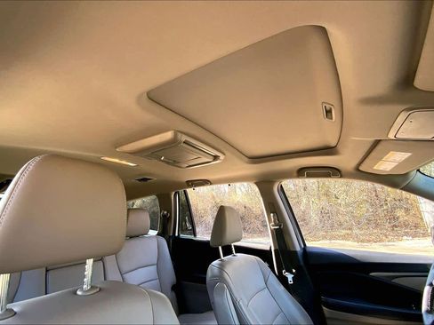 Used 2017 Honda Pilot EX-L image 13