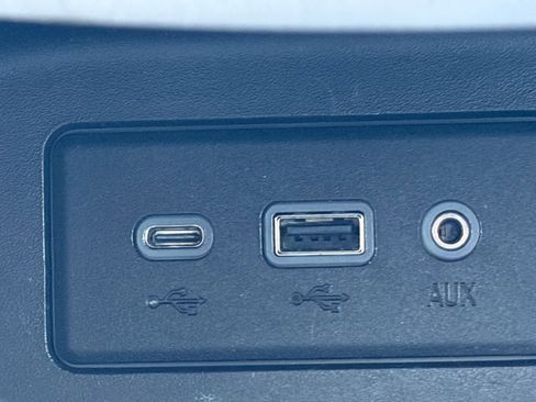 Used 2019 Chevrolet Equinox LS FWD image 26