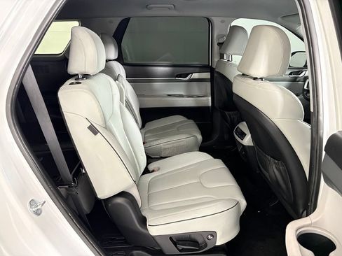 Used 2023 Hyundai Palisade SEL FWD image 46