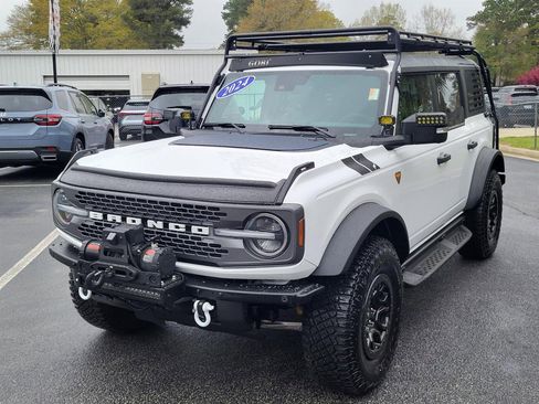 Used 2024 Ford Bronco Badlands image 6