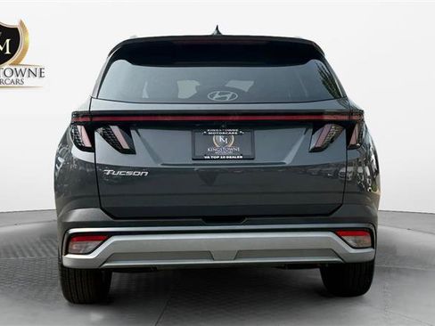 Used 2025 Hyundai Tucson SEL FWD image 4