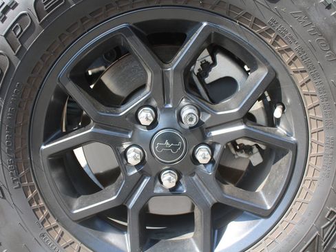Used 2024 Jeep Wrangler Unlimited Sport AWD/4WD image 17