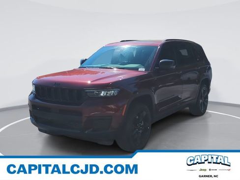 New 2025 Jeep Grand Cherokee L Altitude image 1