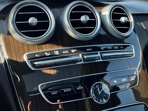 Used 2021 Mercedes-Benz C 300 4MATIC Sedan w/ Premium Package image 44