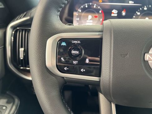 Used 2025 Nissan Armada SL w/ Captain's Chari Seat Package image 22