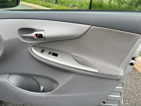 Used 2010 Toyota Corolla FWD image 15