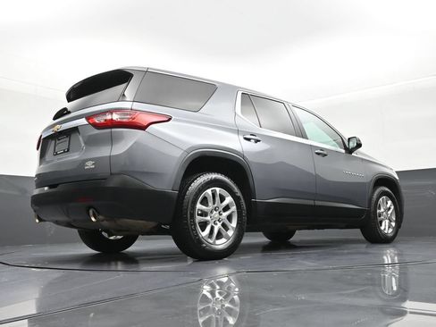 Used 2021 Chevrolet Traverse LS FWD image 24