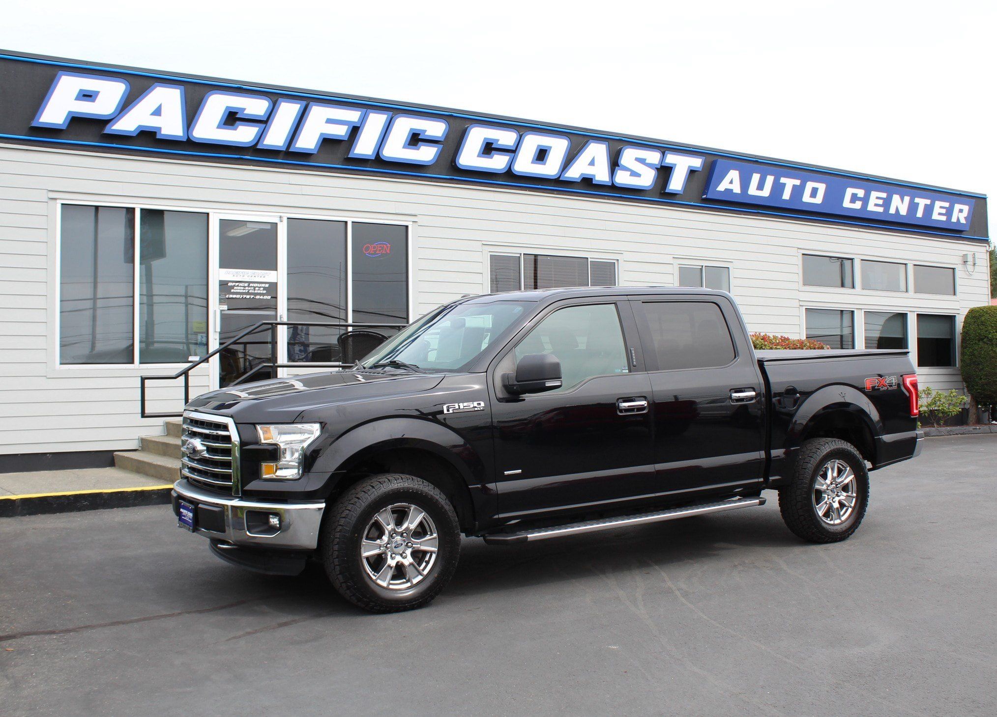 Used 2016 Ford F150 XLT w/ Equipment Group 302A Luxury AWD/4WD image 1