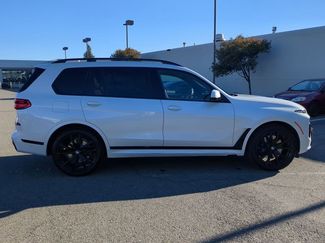 Used 2024 BMW X7 xDrive40i w/ M Sport Package video 4