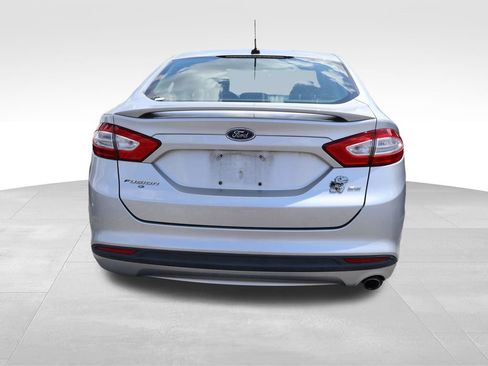 Used 2014 Ford Fusion SE w/ Equipment Group 201A FWD image 18