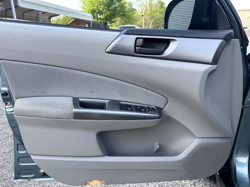 Used 2011 Subaru Forester 2.5X w/ Popular Equipment Group 1A image 27