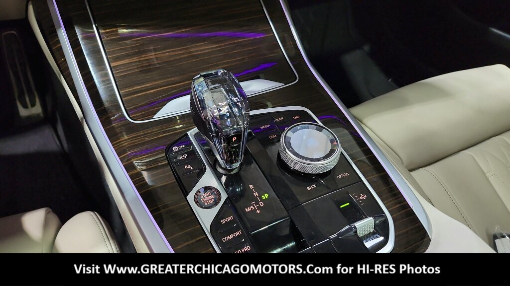 Used 2021 BMW X7 xDrive40i w/ M Sport Package AWD/4WD image 31