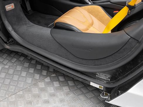 New 2027 McLaren 750S Spider RWD image 22