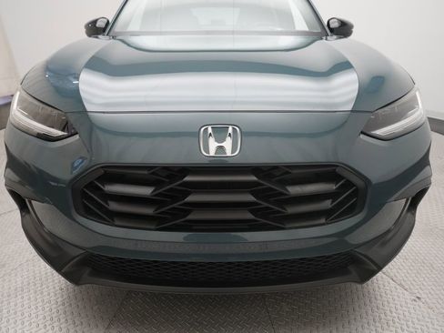 Certified 2025 Honda HR-V Sport image 21
