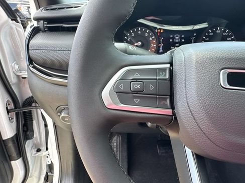 New 2026 Jeep Compass Latitude AWD/4WD image 25