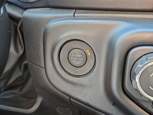 Used 2023 Jeep Wrangler Unlimited Sahara AWD/4WD image 29
