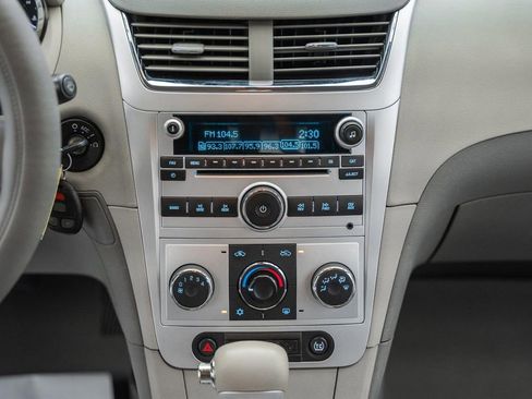Used 2010 Chevrolet Malibu LS FWD image 18