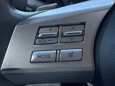 Used 2011 Subaru Legacy 2.5i AWD/4WD image 27