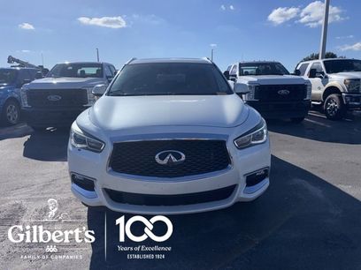 Used 2020 INFINITI QX60 Luxe w/ Essential Package
