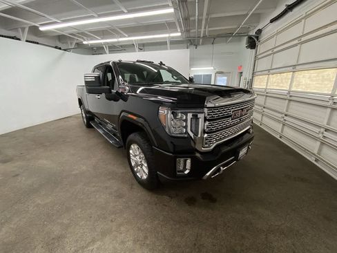 Used 2023 GMC Sierra 3500 Denali image 8