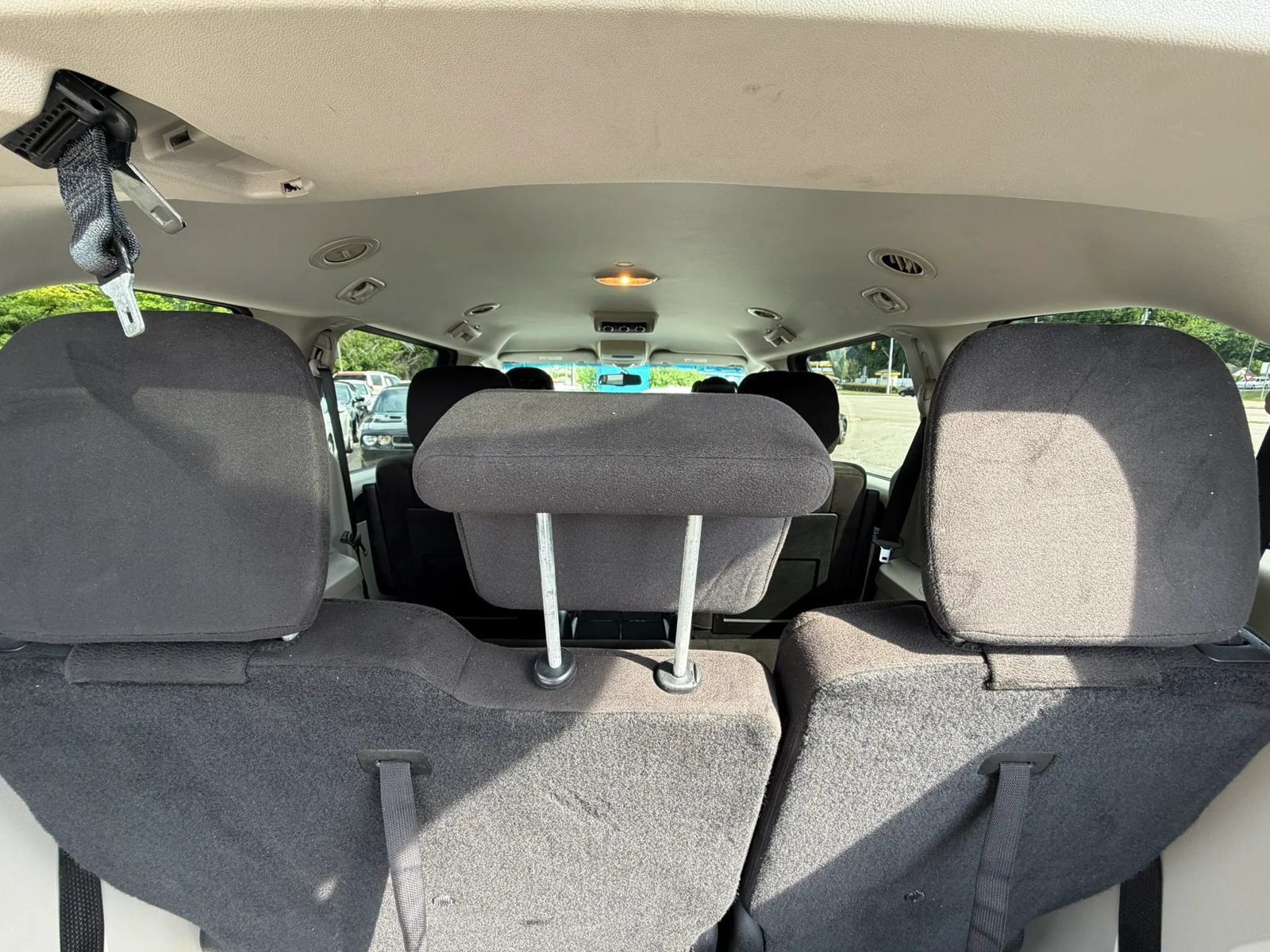 Used 2013 Dodge Grand Caravan SXT w/ UConnect Hands-Free Group FWD image 16