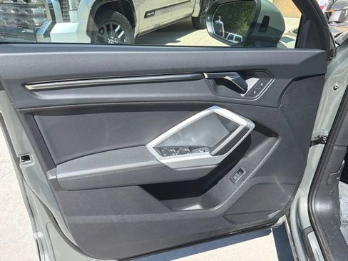 Used 2025 Audi Q3 2.0T Premium AWD/4WD image 19
