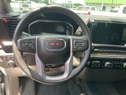 Used 2025 GMC Sierra 1500 SLE w/ X31 Off-Road Package AWD/4WD image 15