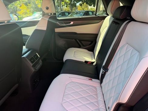 New 2026 Volkswagen Atlas Cross Sport SEL Premium R-Line AWD/4WD image 7