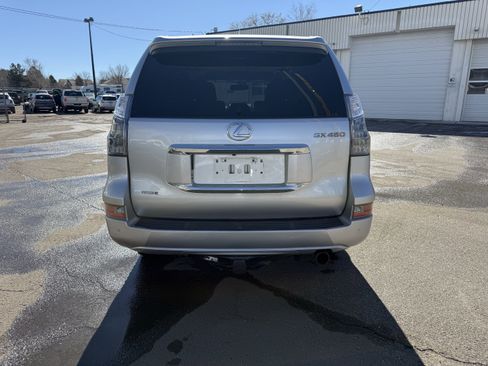 Used 2017 Lexus GX 460 Luxury image 4