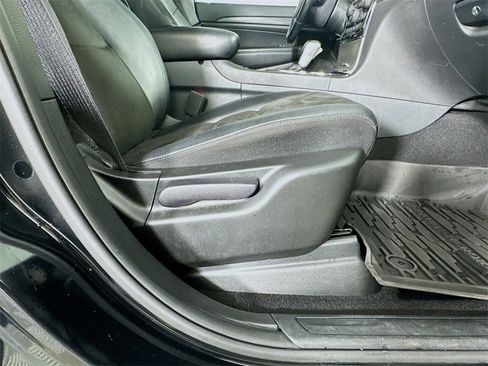 Used 2020 Jeep Grand Cherokee Altitude image 24