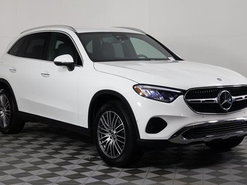 Certified 2026 Mercedes-Benz GLC 300 image 3
