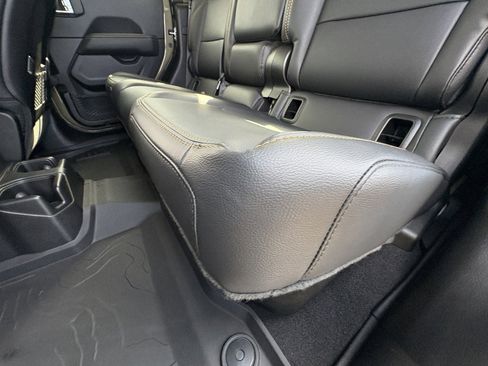 Used 2025 Jeep Gladiator Sport image 21