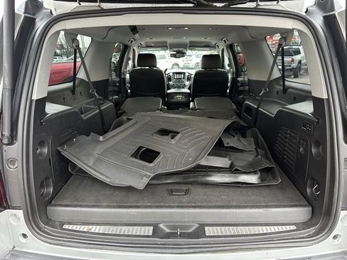 Used 2020 Chevrolet Suburban Premier image 20
