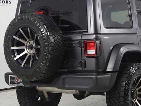 Used 2020 Jeep Wrangler Unlimited Sport S AWD/4WD image 38