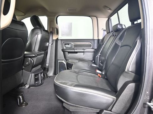 Used 2020 RAM 2500 Laramie AWD/4WD image 18