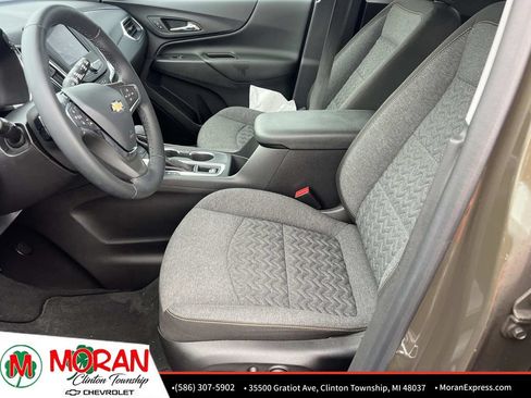 Certified 2024 Chevrolet Equinox LT FWD image 17