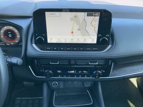 Used 2023 Nissan Rogue Platinum image 36