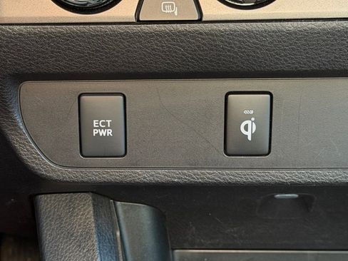 Used 2017 Toyota Tacoma TRD Off-Road w/ Tow Package image 12