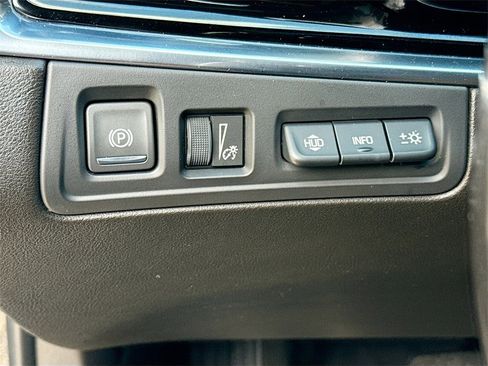 Used 2021 Cadillac XT6 Premium Luxury image 11