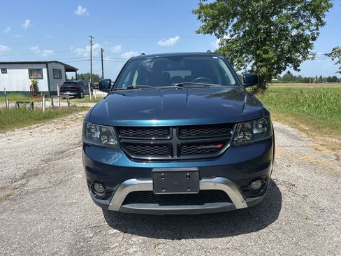 Used 2015 Dodge Journey Crossroad w/ Flexible Seating Group FWD image 2