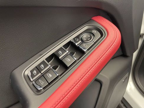 New 2026 Porsche Macan Turbo AWD/4WD image 23