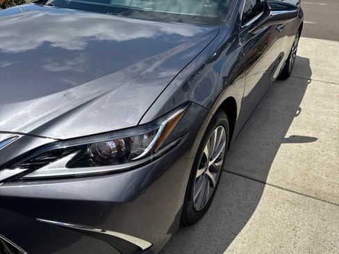 Used 2020 Lexus ES 300h w/ Premium Package FWD image 8