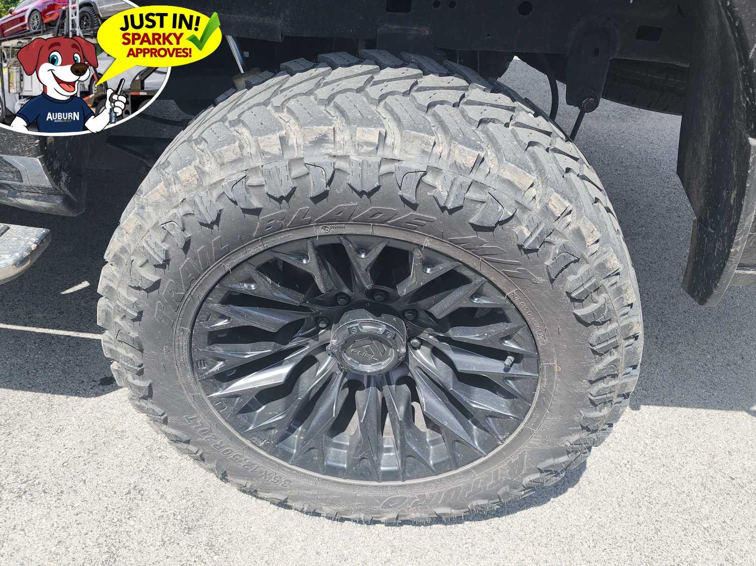 Used 2024 RAM 2500 Big Horn w/ Sport Appearance Package AWD/4WD image 5