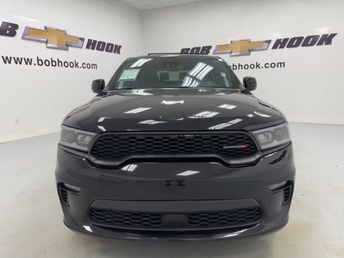 Used 2023 Dodge Durango GT image 2