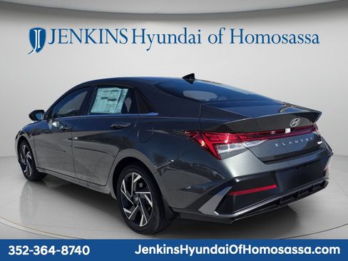 New 2026 Hyundai Elantra Limited FWD image 6