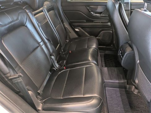 Used 2022 Lincoln Corsair AWD w/ Equipment Group 101A image 18