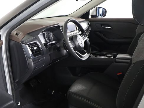 Used 2022 Nissan Rogue SV AWD/4WD image 20