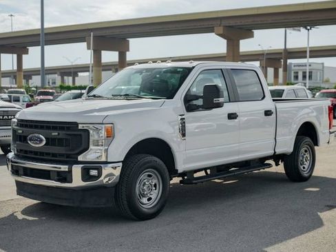Used 2020 Ford F250 XL w/ Power Equipment Group image 18